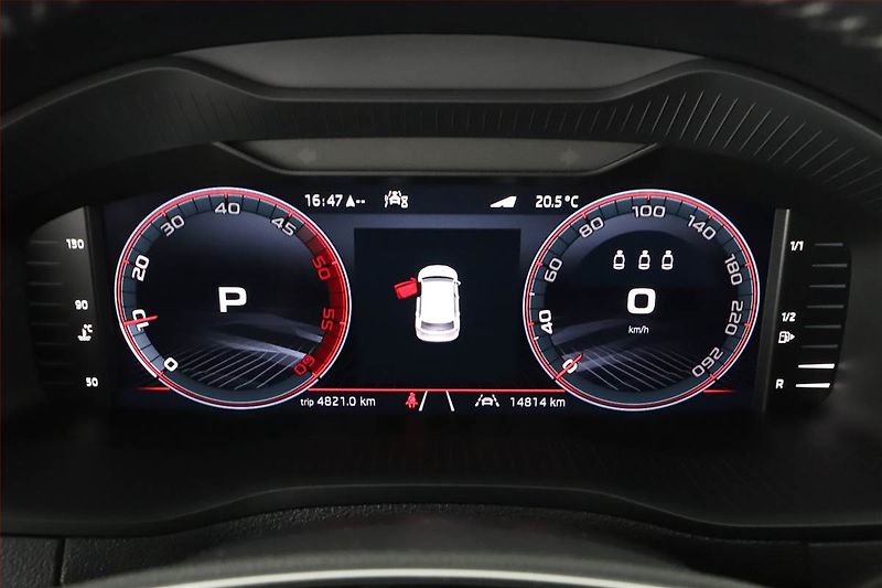 Škoda Karoq (2025) 2.0 TDI, Sportline, Navigace - fotka 9 z 18