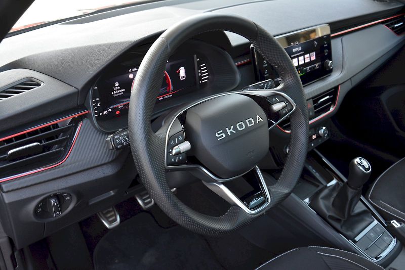 Škoda Scala (2025) 1.0 TSI 85 KW Monte Carlo - fotka 14 z 22