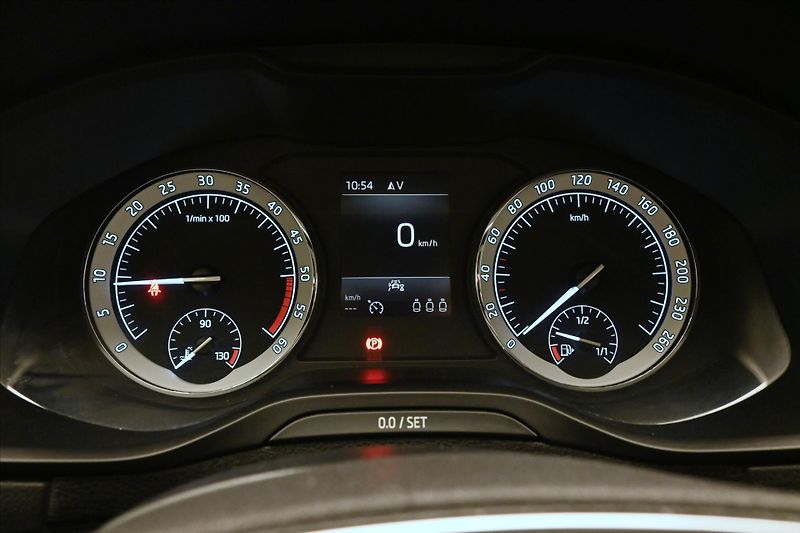 Škoda Karoq 2,0 TDI 85 kW Clever Záruka až - fotka 16 z 31