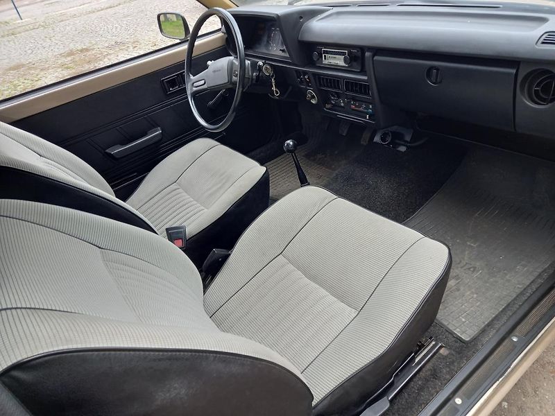 Toyota Ostatní (1982) TERCEL - fotka 5 z 18