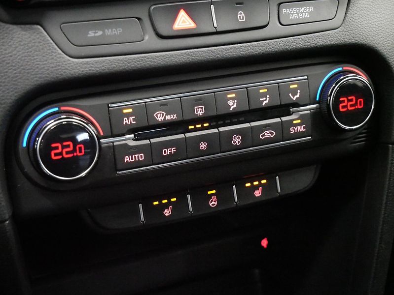 Kia Ceed - fotka 24 z 28