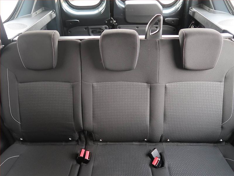 Dacia Dokker (2019) Arctica 1.6 SCe, 5Míst, ČR - fotka 10 z 21