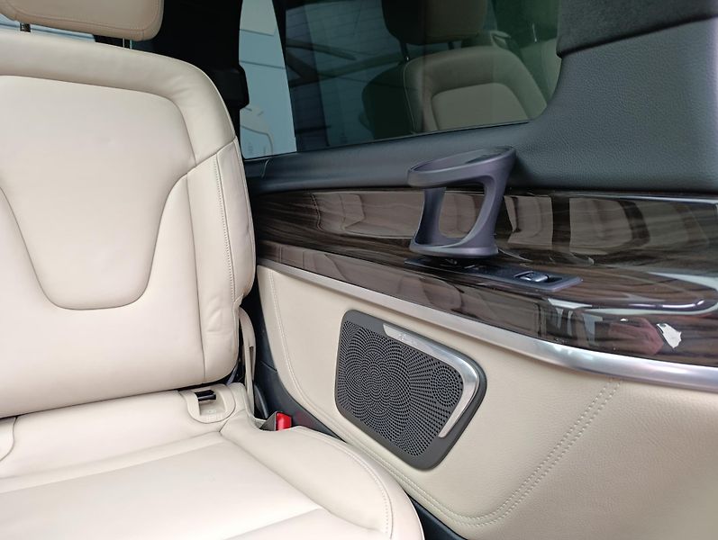 Mercedes-Benz Třídy V V250d AMG 4M EXCLUSIVE ČR1.MAJ - fotka 17 z 46