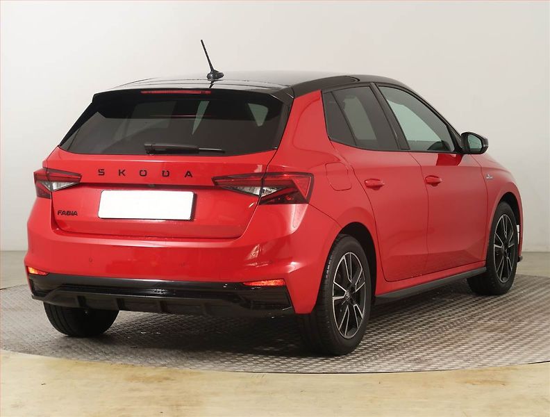 Škoda Fabia (2025) 1.0 TSI, Monte Carlo, Automat - fotka 5 z 23