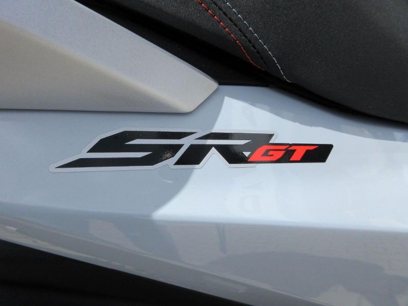 Aprilia (2026) SR GT 400 - fotka 7 z 14