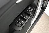 Ford Tourneo Custom (2021) Titanium 2.0 EcoBlue, ČR, DPH - náhled 14