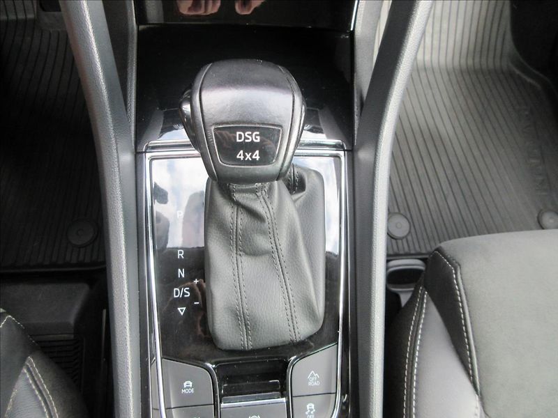 Škoda Kodiaq 2,0 TDi 140Kw, DSG, Tažné, Nov - fotka 24 z 40