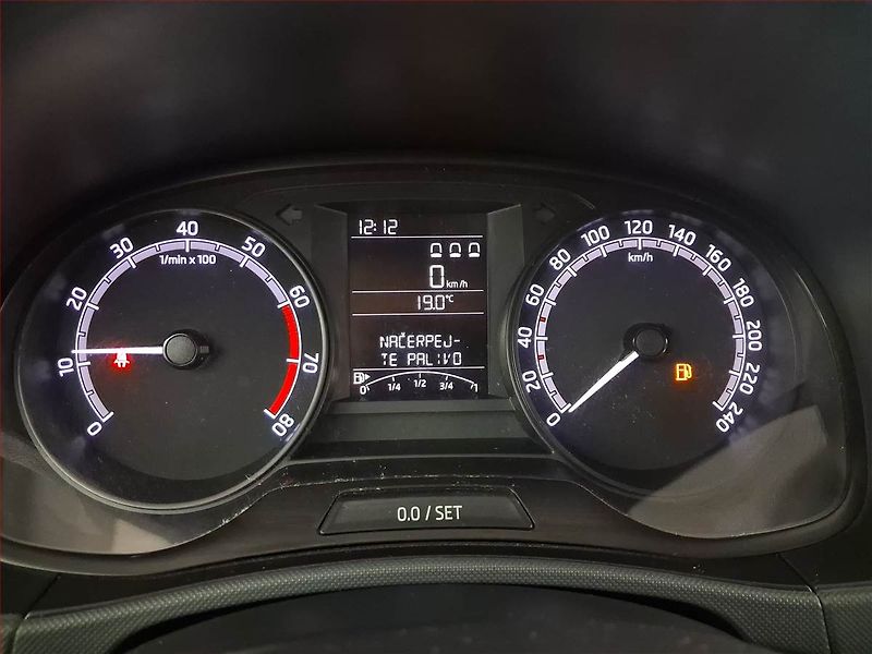 Škoda Fabia (2018) 1.0, Serv.kniha - fotka 11 z 16