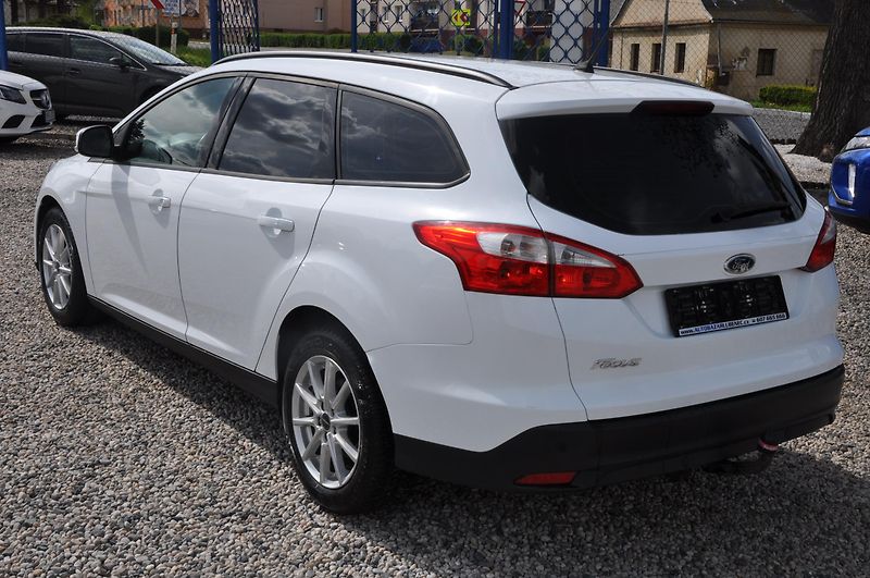 Ford Focus 1.6TDCi 85kW KOMBI - fotka 4 z 13