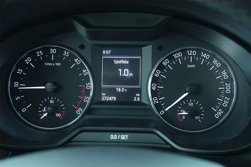 Škoda Octavia (2014) 2.0 TDI, 4X4, Xenony - fotka 11 z 21