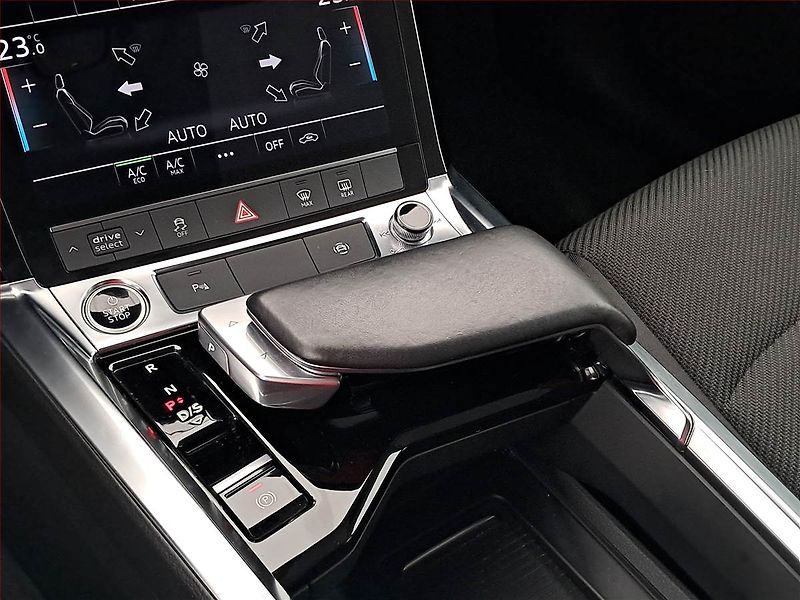 Audi e-tron (2020) 50 quattro - fotka 18 z 20