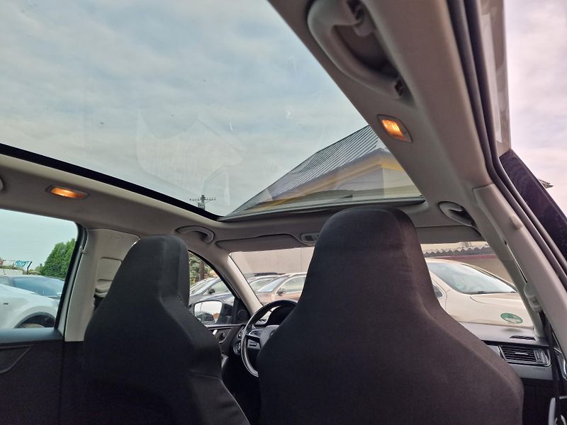Škoda Rapid 1,2TSI 77KW STYLE+ PANORAMA - fotka 13 z 19