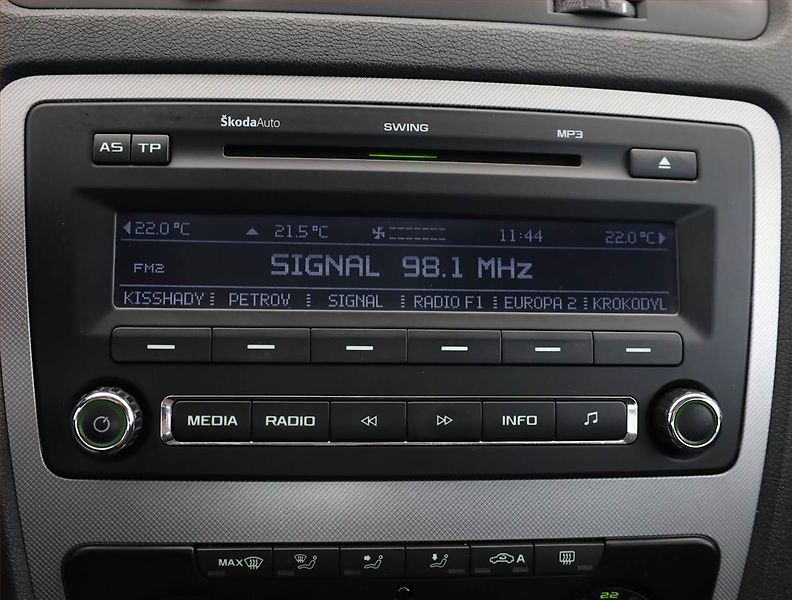 Škoda Octavia (2011) Elegance 1.8 TSI, Serv.kniha - fotka 12 z 17