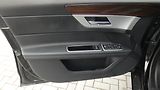 Jaguar XF 20d AWD Prestige - náhled 8