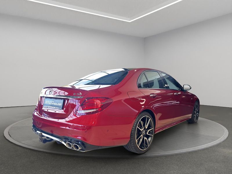 Mercedes-Benz Třídy E (2019) E53 AMG 4MATIC+ - fotka 4 z 27