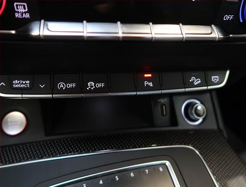 Audi SQ5 (2018) 3.0 TFSI - fotka 24 z 27