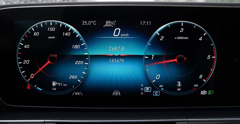 Mercedes-Benz GLS 350d 4Matic /21/360/7míst/ČR - fotka 38 z 50