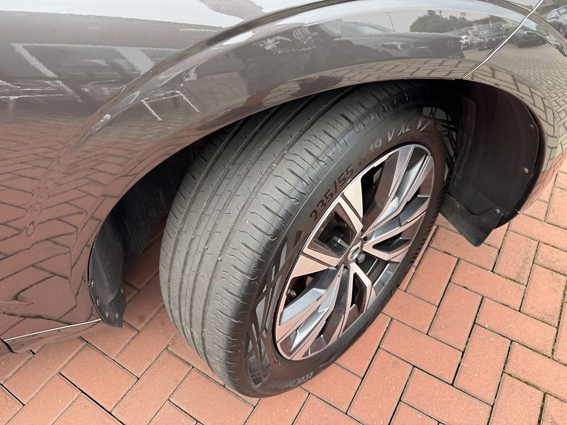 Volvo XC60 (2021) 2.0D B4 AWD Inscription - fotka 44 z 47