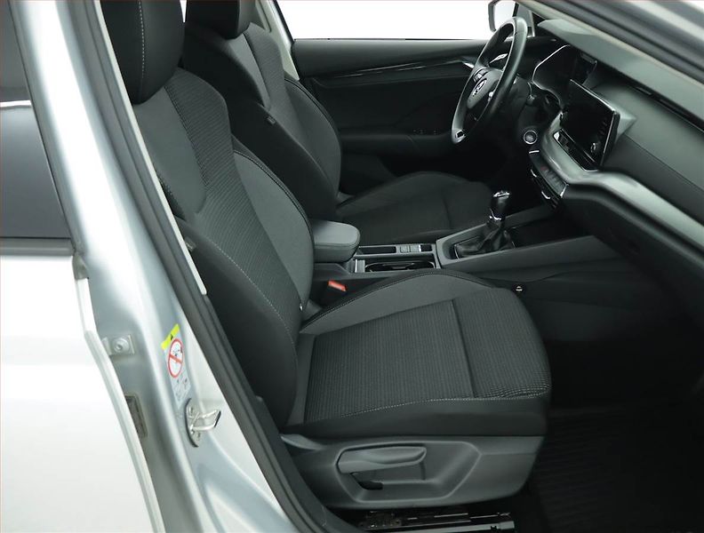 Škoda Octavia (2022) Ambition 2.0 TDI, ČR,1.maj - fotka 9 z 15