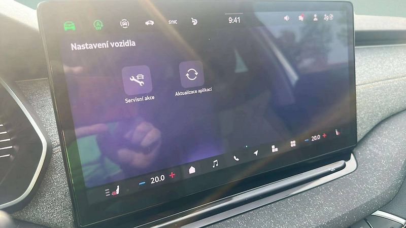 Škoda Octavia Combi Top Selection 2,0TDI 110 - fotka 14 z 31