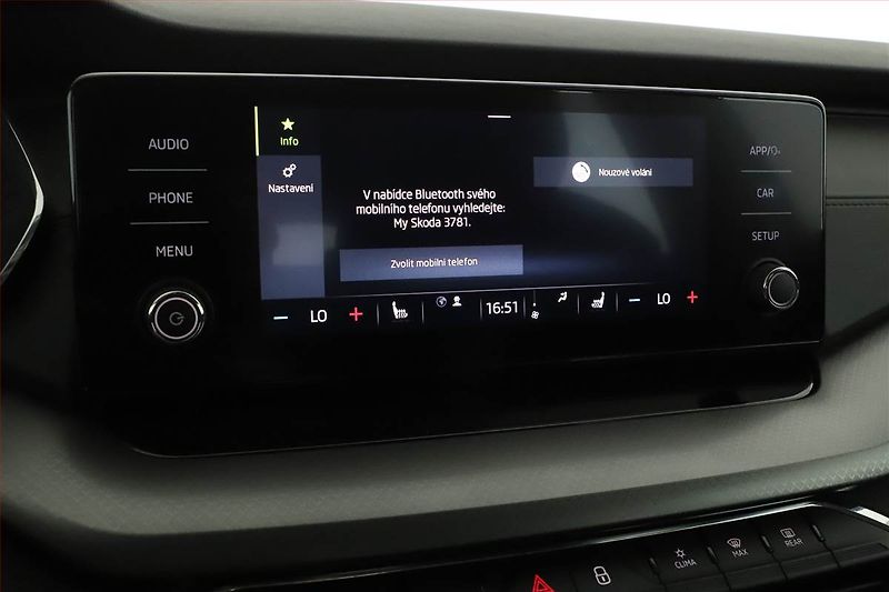 Škoda Octavia (2023) Ambition 2.0 TDI - fotka 14 z 19
