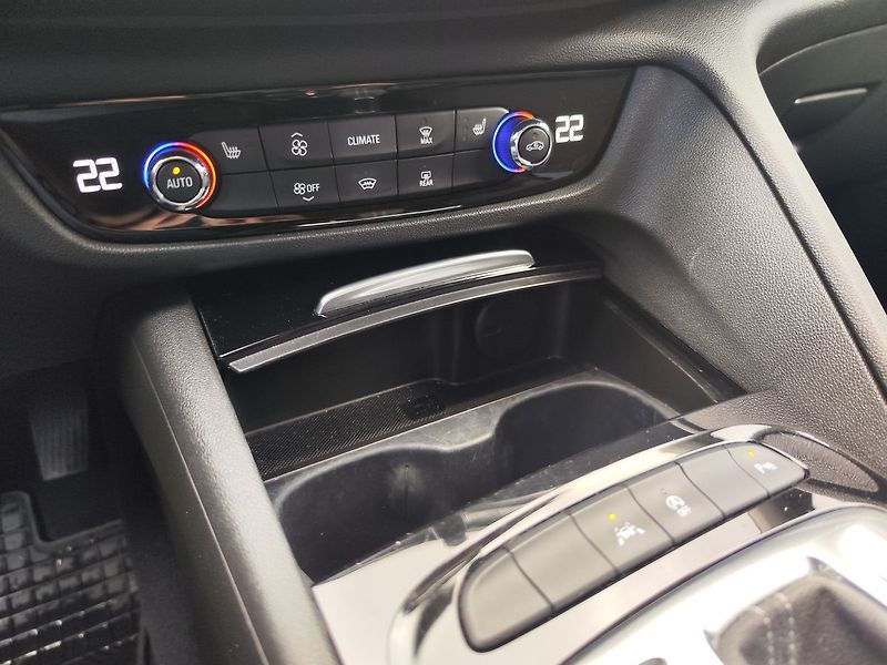 Opel Insignia 2.0 CDTi/125kW Inovation AT - fotka 19 z 34