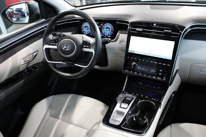 Hyundai Tucson T-GDi 7DCT 4WD Premium DPH/ACC - fotka 14 z 36