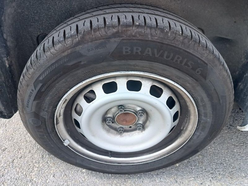 Opel Combo 1.5 CDTi - fotka 15 z 32