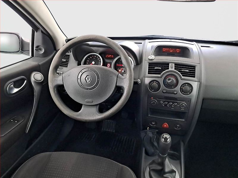 Renault Mégane (2005) 1.5 dCi , nová STK, Klima - fotka 7 z 13