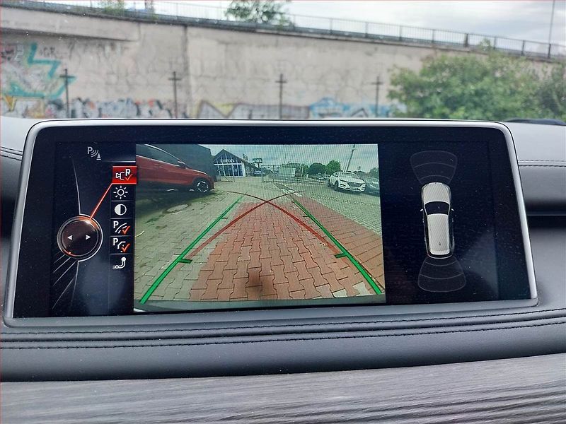 BMW X5 (2015) xDrive40d, 4X4, Automat, Kůže - fotka 18 z 24