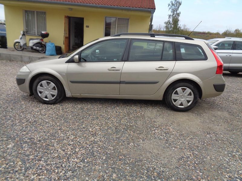 Renault Mégane 1,6 - fotka 4 z 12