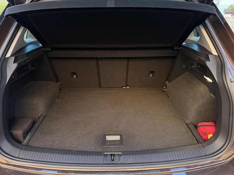 Volkswagen Tiguan 2.0TDi 110kW DSG LED - fotka 23 z 25