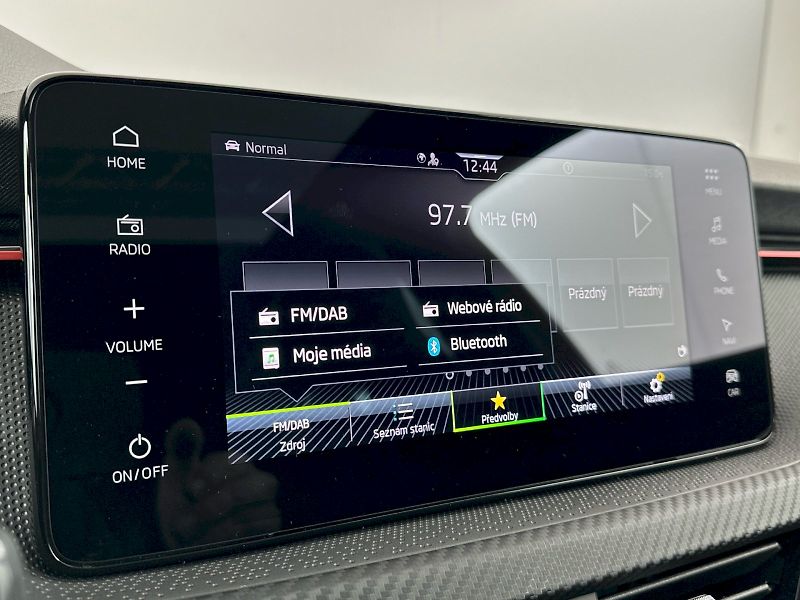 Škoda Scala (2025) 1.5TSI 110kW Monte Carlo - fotka 17 z 36