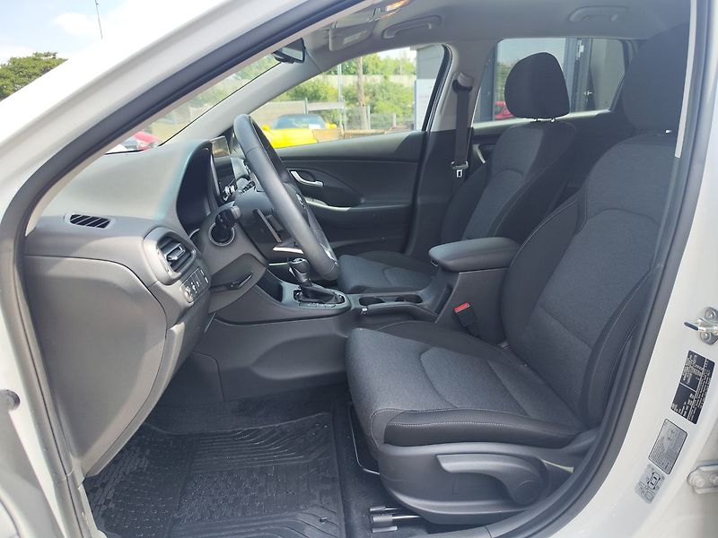 Hyundai i30 1.5 T-GDI/117kW Family Smart - fotka 13 z 29