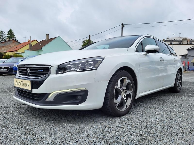 Peugeot 508 2.0 BlueHDi 180k EAT6 ALLURE - fotka 30 z 48