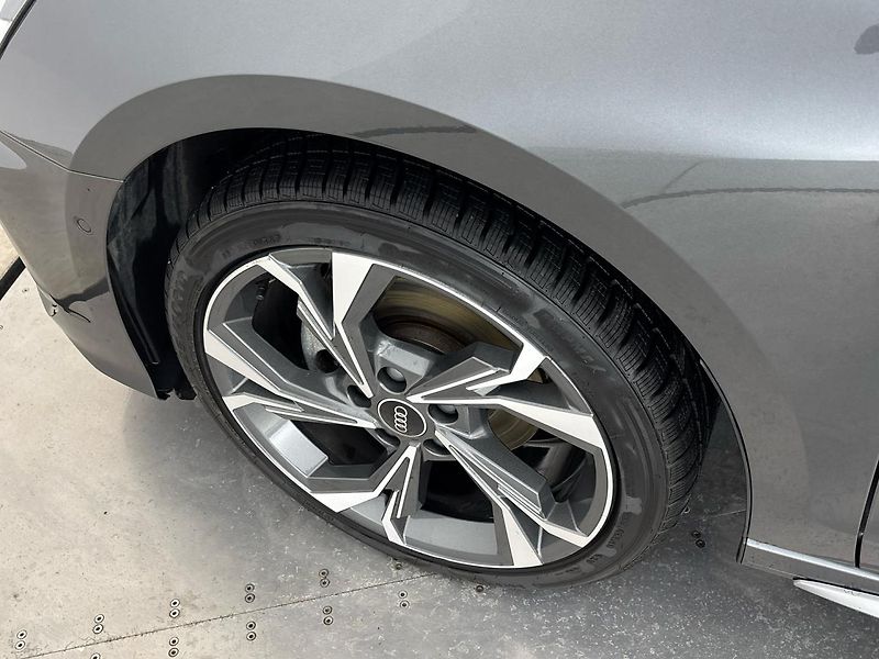 Audi A3 S-Line Sportback - fotka 28 z 30