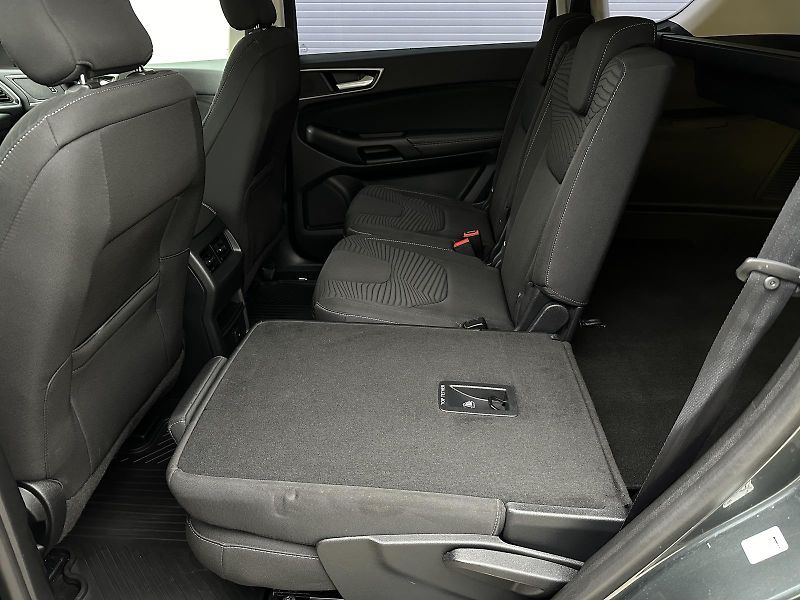 Ford S-MAX 2.0TDCi 150PS AUTOMAT NAVI VÝH - fotka 36 z 46