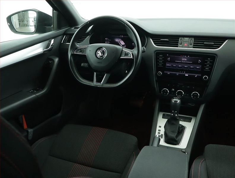 Škoda Octavia (2020) 1.5 TSI, Automat, Serv.kniha - fotka 7 z 16