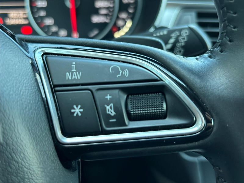 Audi A6 Allroad 3,0 TDI  quattro S tronicCZ DP - fotka 25 z 35