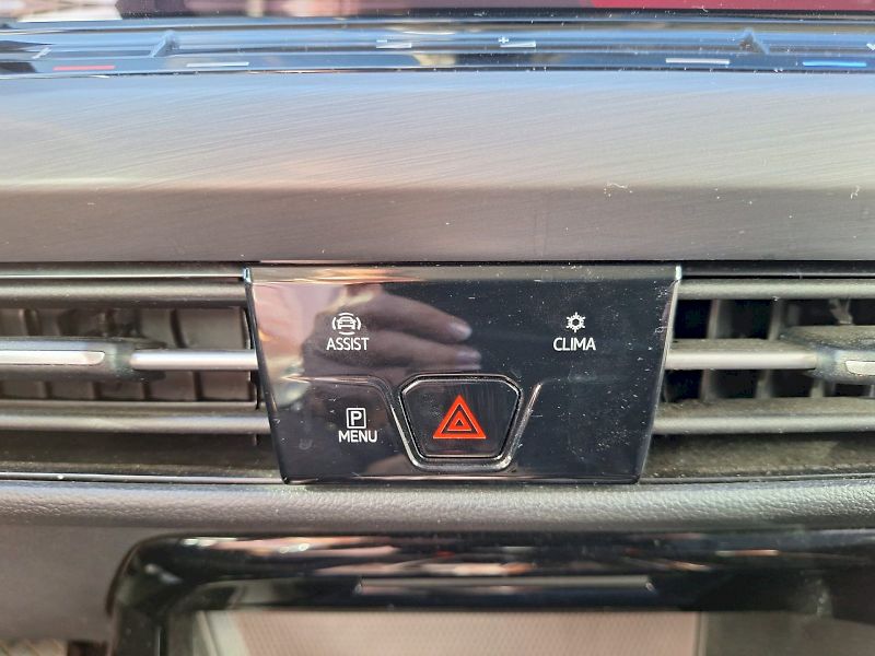Volkswagen Golf (2023) Variant VIII / 2.0 TDI / 110 k - fotka 17 z 33