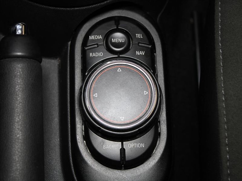Mini Cooper S 2,0 T.141kW H/K Pano. 2xSady k - fotka 21 z 26