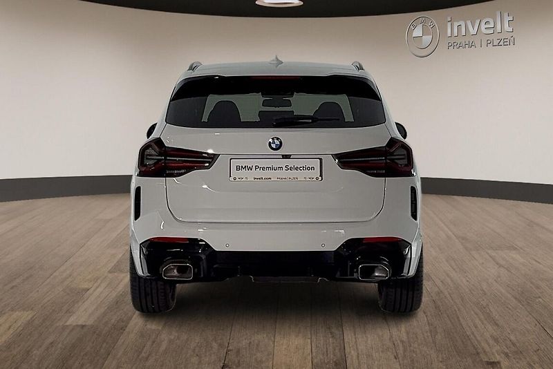 BMW X3 xDrive20d - fotka 4 z 26