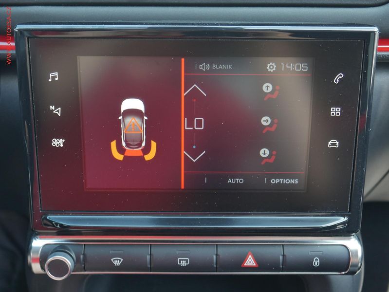 Citroën C3 (2018) 1.2PT, ČR, Shine - fotka 19 z 23