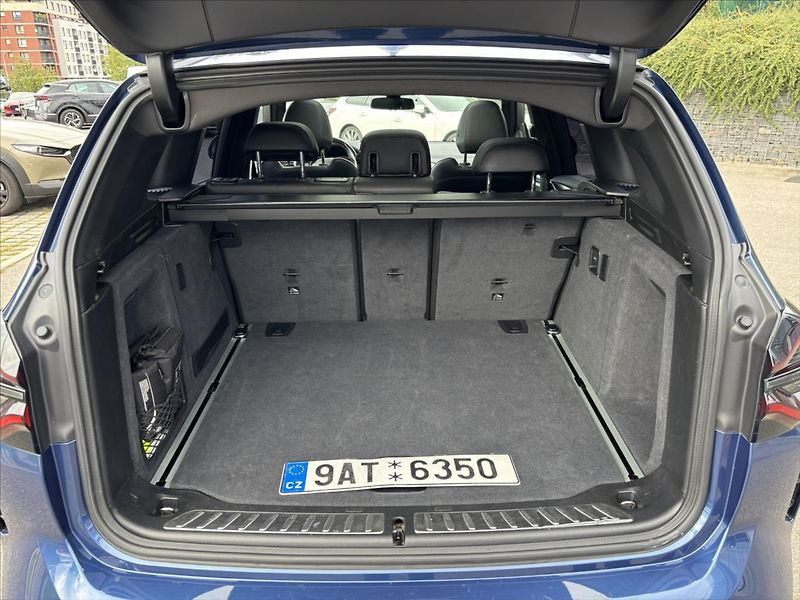 BMW X3 3,0 M40d 250kW WEBASTO PANORAM - fotka 16 z 49