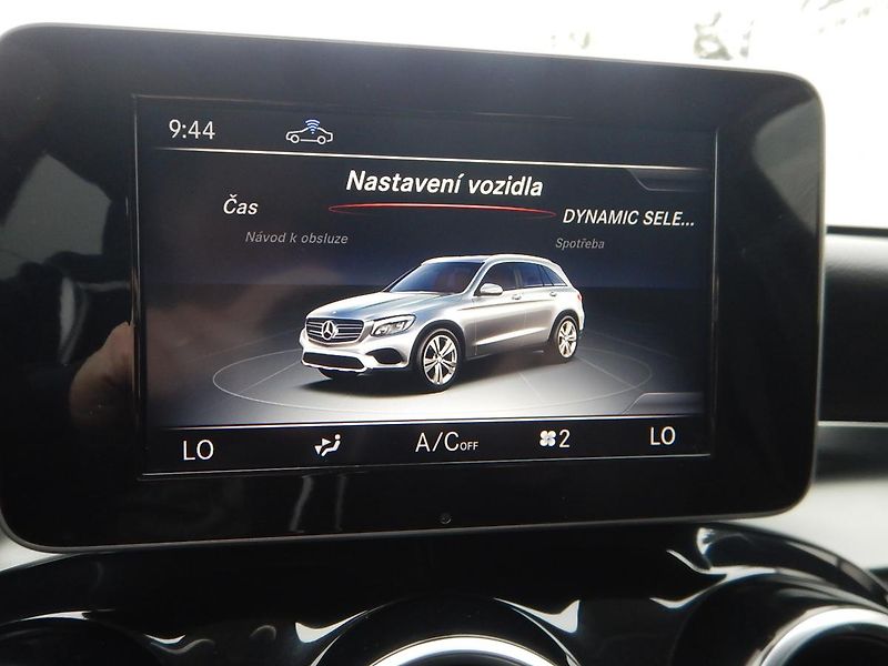Mercedes-Benz GLC (2016) 220 D 4MATIC DPH BUSINESS-DPH - fotka 22 z 33