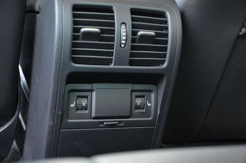 Volkswagen CC (2014) 2.0 TDi 130kW 112tkm / NEZ.TOP - fotka 14 z 39