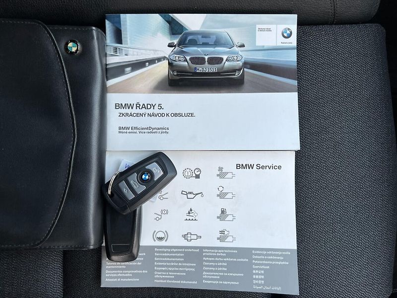 BMW Řada 5 (2012) 520d 135kW F11! ČR! - fotka 22 z 30