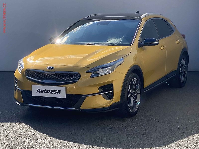 Kia XCeed (2019) 1.4 T-GDi, Premium, AT, LED - fotka 3 z 18