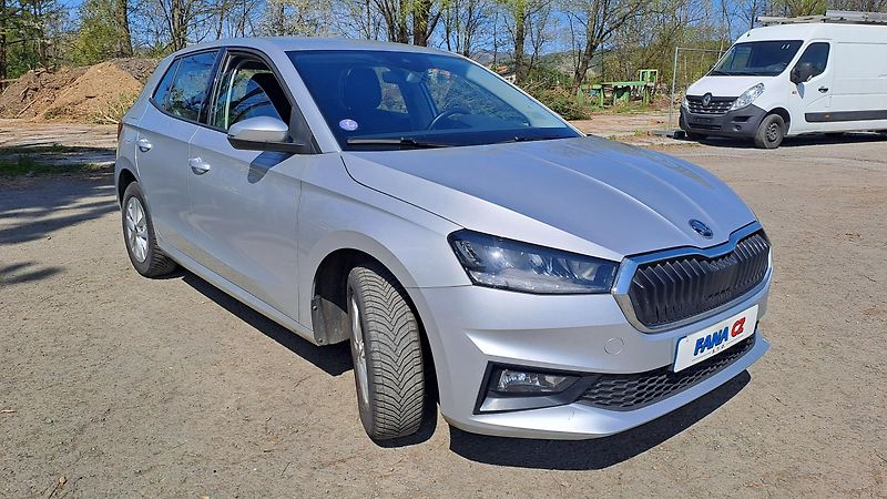 Škoda Fabia 1.0 TSI Comfort+NAVI - fotka 3 z 26