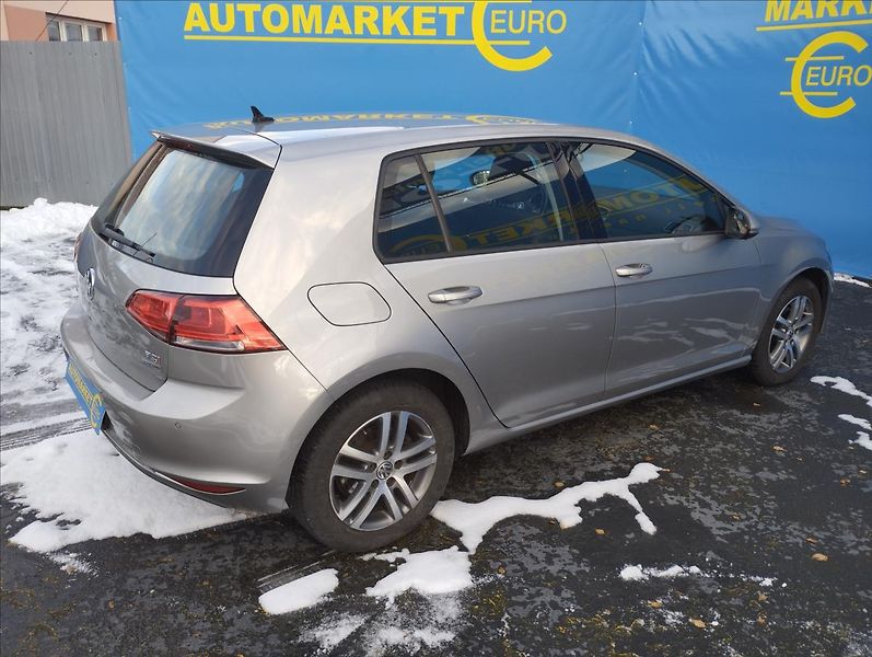 Volkswagen Golf 1,4 TSi 90KW - fotka 6 z 21